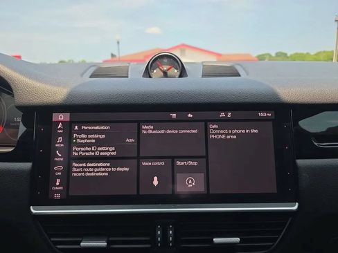 Used 2020 Porsche Cayenne AWD/4WD image 26