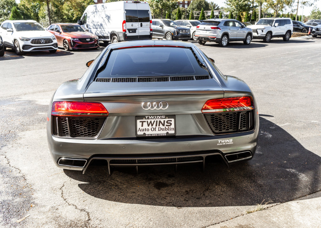 Used 2017 Audi R8 V10 w/ Carbon Exterior Package AWD/4WD image 38