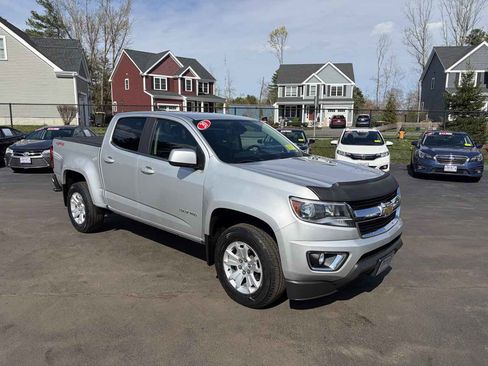 Used 2020 Chevrolet Colorado LT w/ Safety Package image 2
