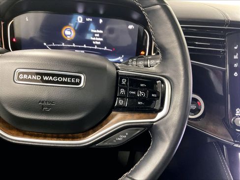 Used 2022 Jeep Grand Wagoneer Series I image 25