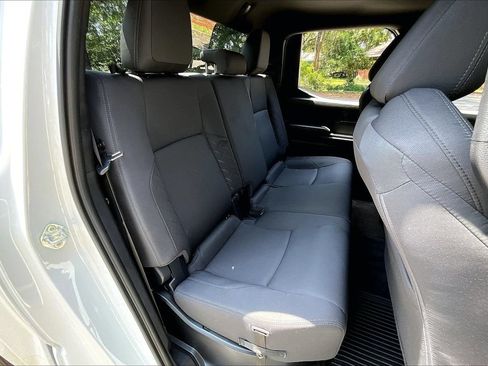 Used 2025 Toyota Tacoma SR5 AWD/4WD image 21