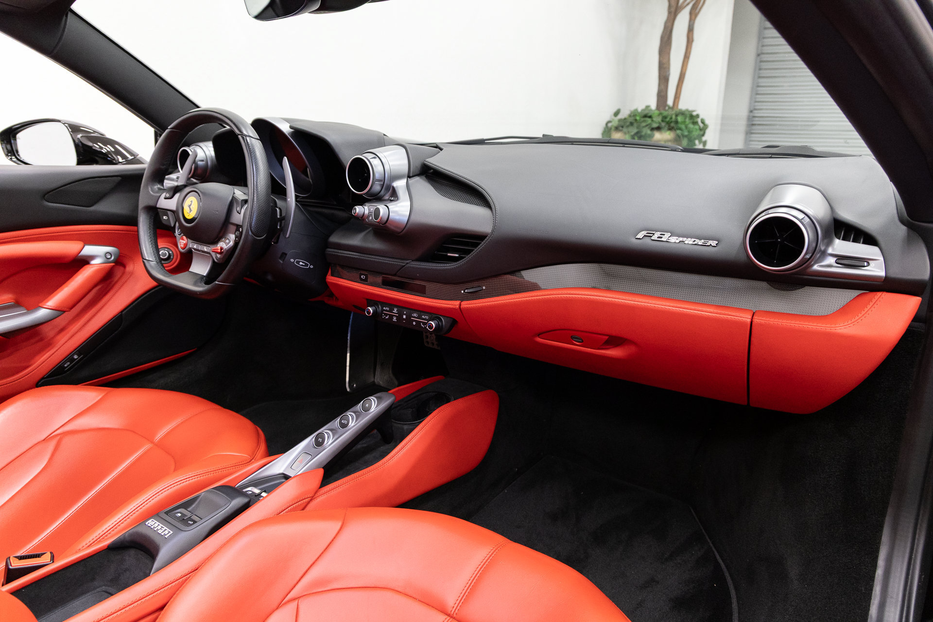 Used 2021 Ferrari F8 Tributo RWD image 12