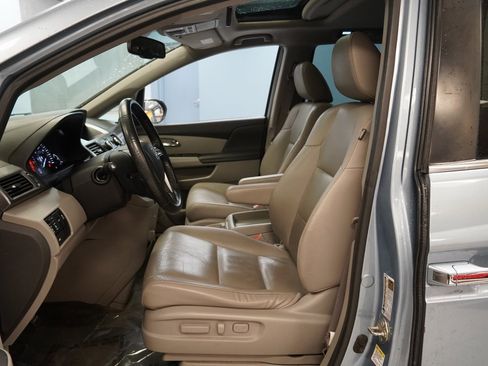 Used 2014 Honda Odyssey EX-L image 6