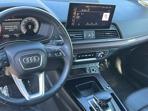 Used 2021 Audi Q5 2.0T Premium Plus w/ Premium Plus Package AWD/4WD image 10