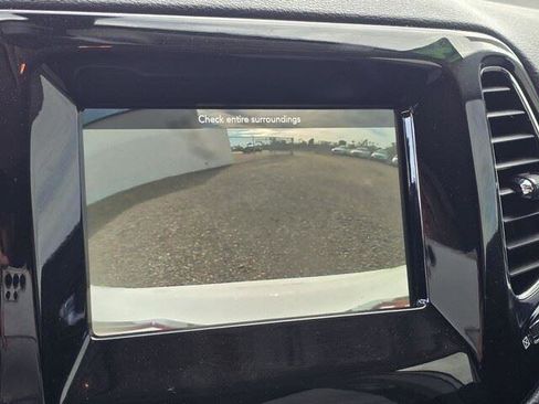 Used 2019 Jeep Compass Altitude image 19