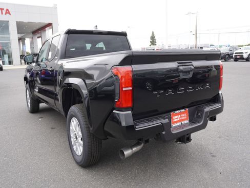 New 2025 Toyota Tacoma SR5 image 9