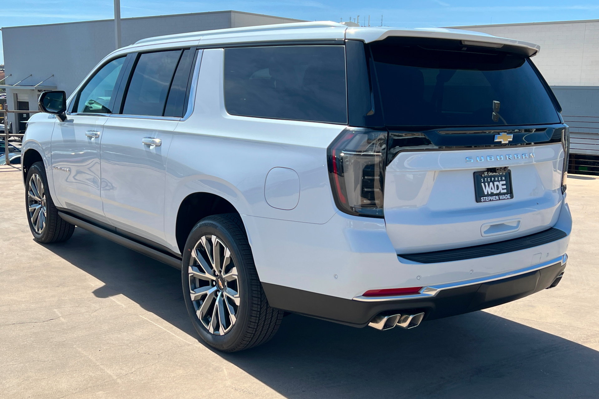 New 2026 Chevrolet Suburban High Country AWD/4WD image 3