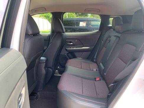New 2026 Nissan Kicks SR w/ Cold Weather Package FWD image 21