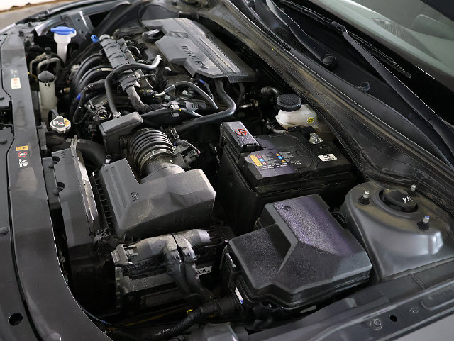 Used 2025 Hyundai Elantra SEL FWD image 36