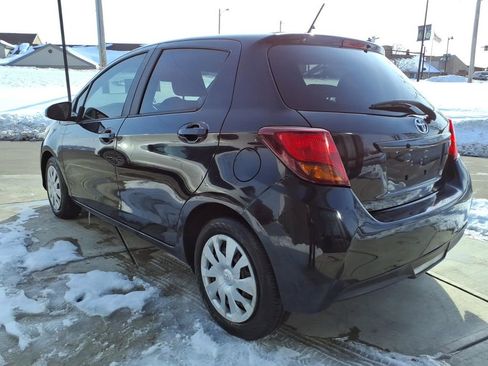 Used 2017 Toyota Yaris L image 5