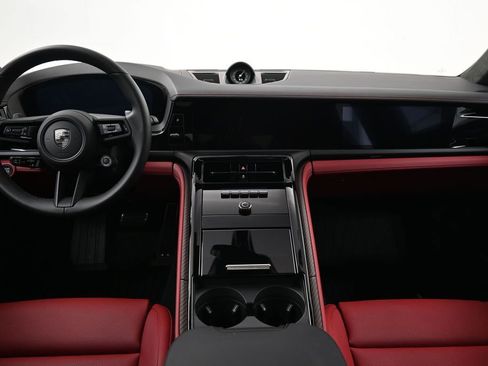 Certified 2025 Porsche Panamera Turbo AWD/4WD image 9