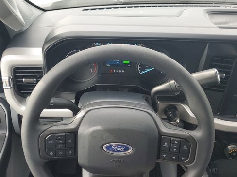 New 2026 Ford F250 XLT w/ FX4 Off-Road Package image 18