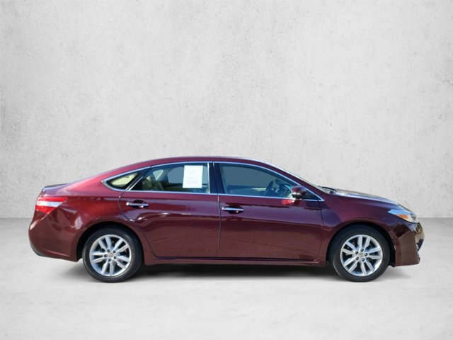 Used 2014 Toyota Avalon XLE FWD image 4