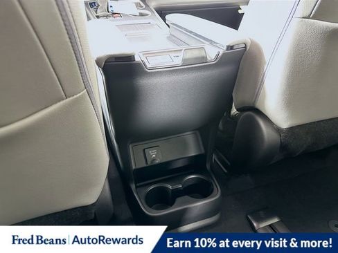 New 2026 Toyota Sienna XLE image 27