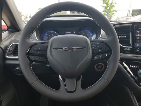 New 2026 Chrysler Pacifica Limited w/ S Appearance Package FWD image 23