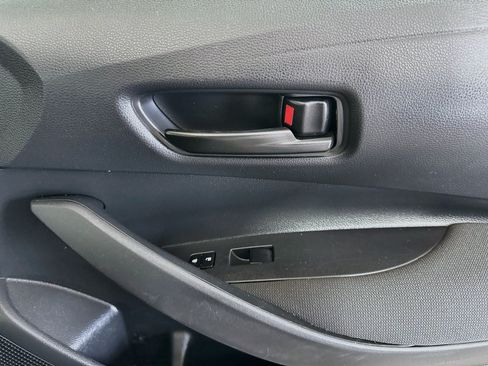 Used 2023 Toyota Corolla LE FWD image 30