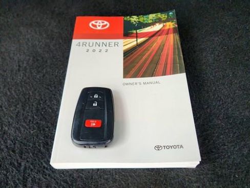 Used 2022 Toyota 4Runner TRD Off-Road image 57