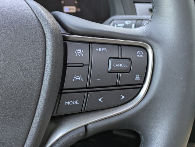 Used 2025 Lexus UX 300h FWD w/ Cold Area Package image 21