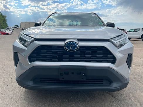 Used 2024 Toyota RAV4 LE AWD/4WD image 9