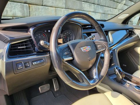 Used 2021 Cadillac XT6 Sport image 22