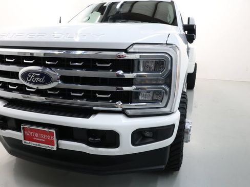 Used 2023 Ford F350 Lariat w/ FX4 Off-Road Package AWD/4WD image 60