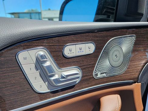 New 2026 Mercedes-Benz GLS 450 4MATIC image 17