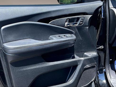 Used 2021 Honda Pilot Elite image 20
