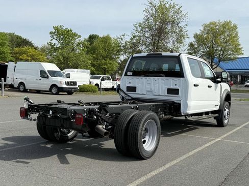 New 2025 Ford F550 4x4 Crew Cab Super Duty image 2
