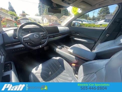 Used 2023 Nissan Ariya AWD/4WD image 39