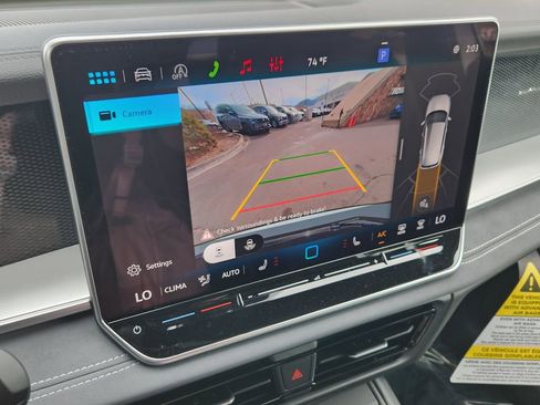 New 2026 Volkswagen Tiguan SE R-Line AWD/4WD image 9