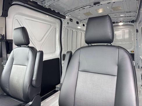 New 2026 Ford Transit 250 148 Medium Roof w/ Exterior Upgrade Package RWD image 43