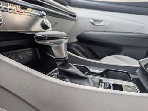 Used 2025 Hyundai Tucson SEL image 19