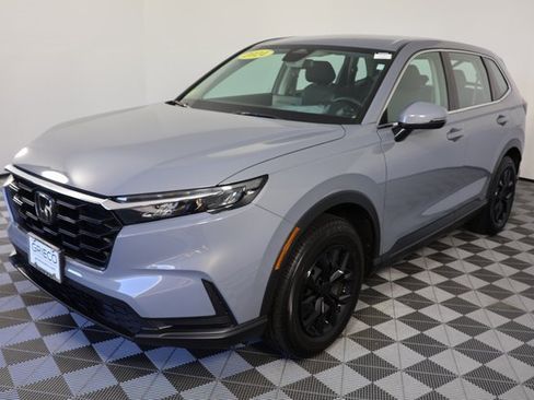 Used 2024 Honda CR-V LX image 4