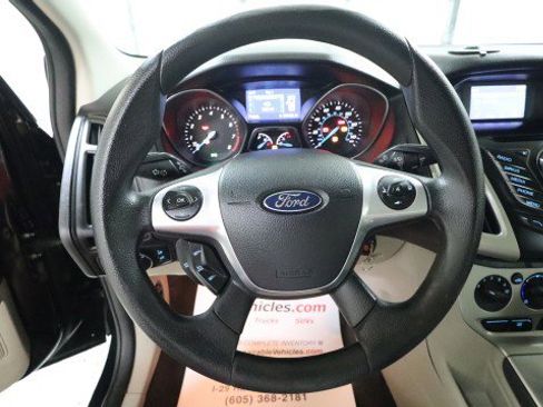 Used 2014 Ford Focus SE FWD image 15