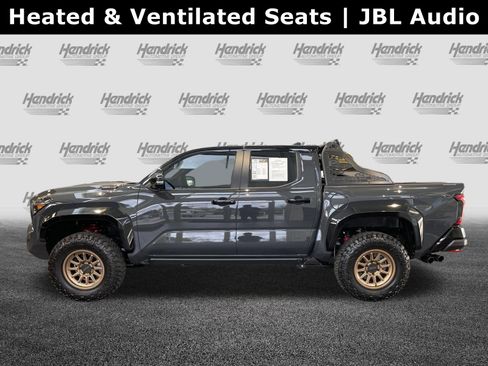 Used 2025 Toyota Tacoma TRD Pro image 7