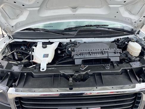 Used 2023 GMC Savana 2500 w/ Driver Convenience Package image 28