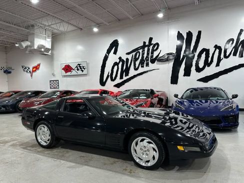 Used 1994 Chevrolet Corvette Coupe RWD image 23