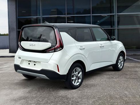 Certified 2025 Kia Soul S FWD image 5