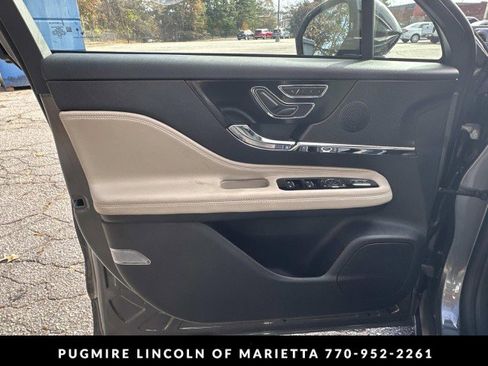 New 2026 Lincoln Corsair Premiere image 10