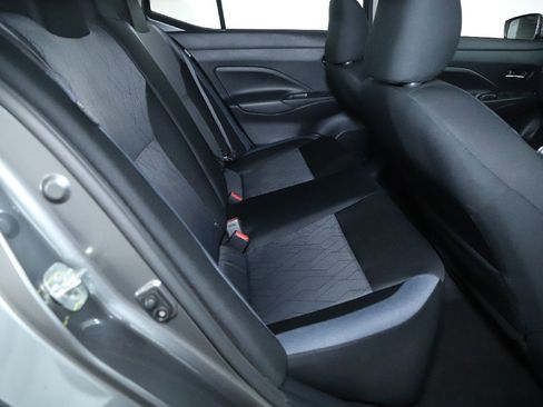 Certified 2025 Nissan Versa SV image 31