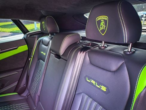 Used 2024 Lamborghini Urus S AWD/4WD image 23