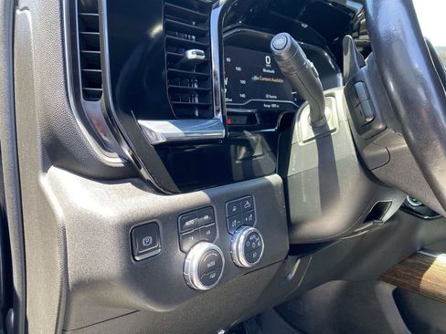 Used 2023 GMC Sierra 1500 Elevation w/ Elevation Premium Package AWD/4WD image 17