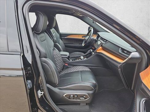 Used 2021 Jeep Grand Cherokee L Summit AWD/4WD image 24