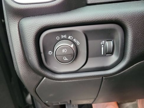 New 2026 RAM 2500 Big Horn AWD/4WD image 15