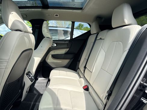New 2026 Volvo XC40 B5 Ultra w/ Protection Package Premier AWD/4WD image 25