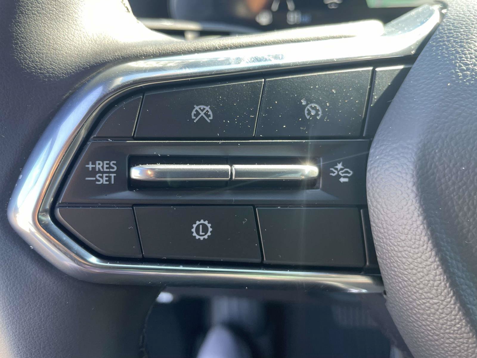 Used 2026 Chevrolet Equinox LT FWD image 24