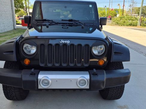 Used 2008 Jeep Wrangler Sahara w/ Dual Top Group image 10