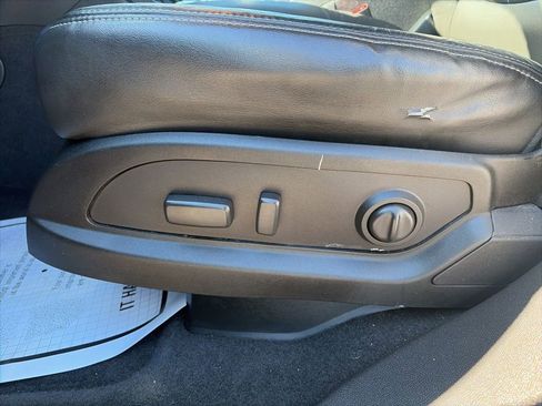 Used 2017 Buick Enclave Leather FWD image 16