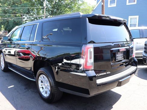 Used 2019 GMC Yukon XL SLT w/ Open Road Package AWD/4WD image 3