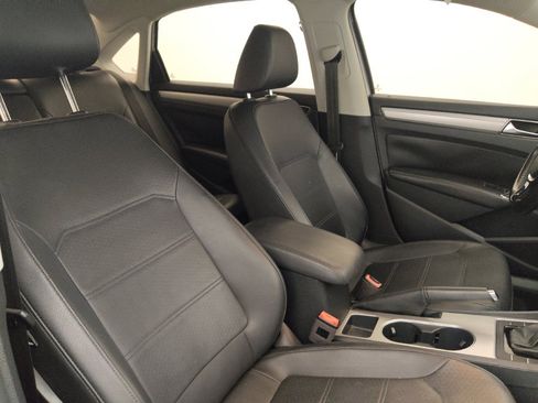 Used 2019 Volkswagen Passat 2.0T Wolfsburg FWD image 21